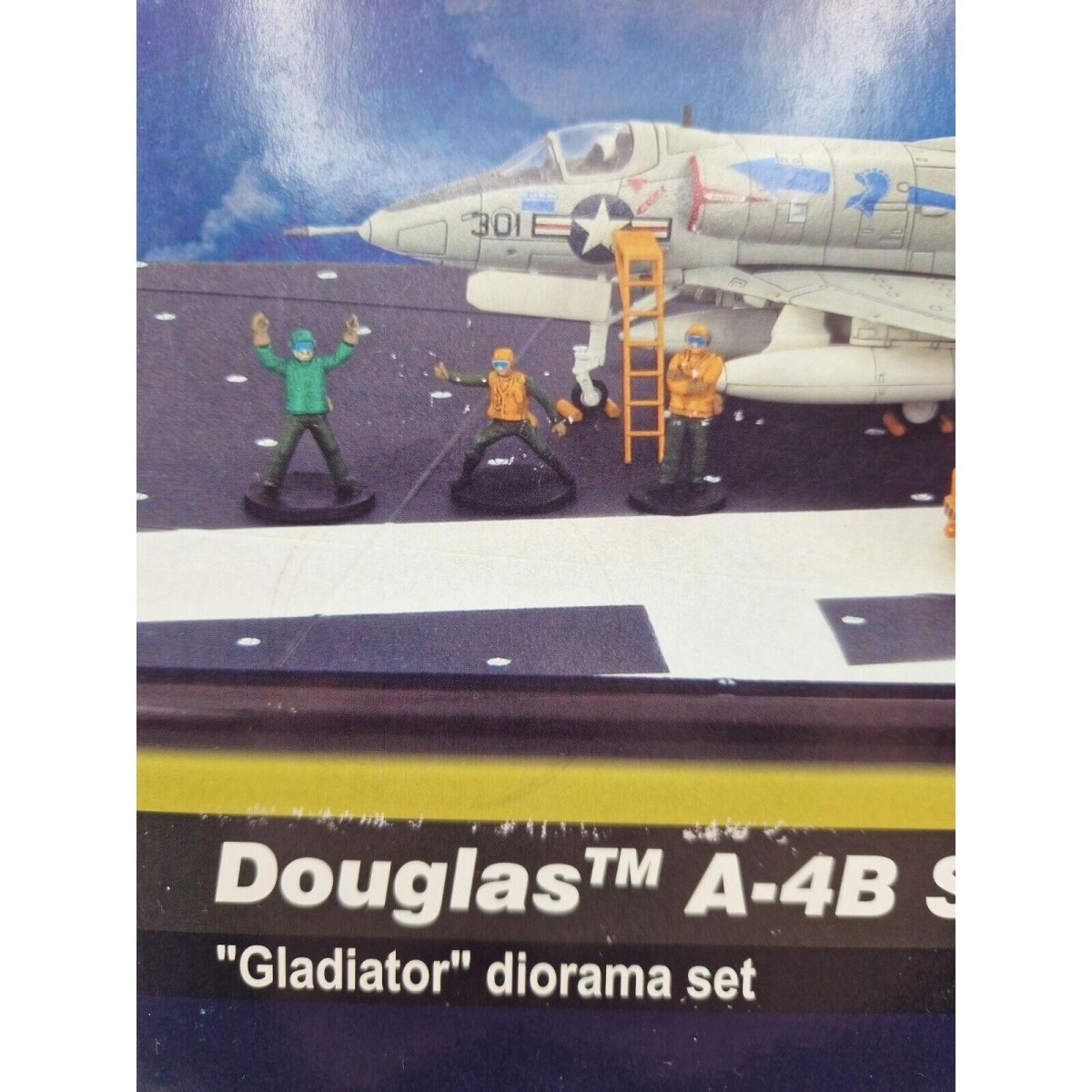 Hobby Master 1:72 A - 4B Skyhawk VA - 106 Gladiators Carrier Diorama Set HD0002 - Hobby Master