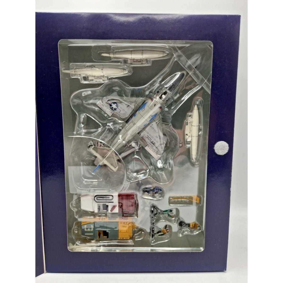 Hobby Master 1:72 A - 4B Skyhawk VA - 106 Gladiators Carrier Diorama Set HD0002 - Hobby Master