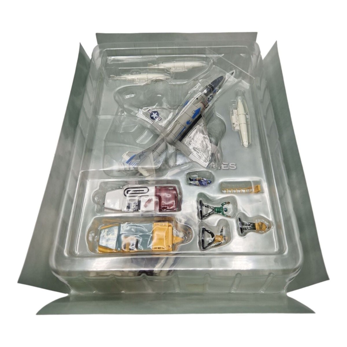 Hobby Master 1:72 A - 4B Skyhawk VA - 106 Gladiators Carrier Diorama Set HD0002 - Hobby Master