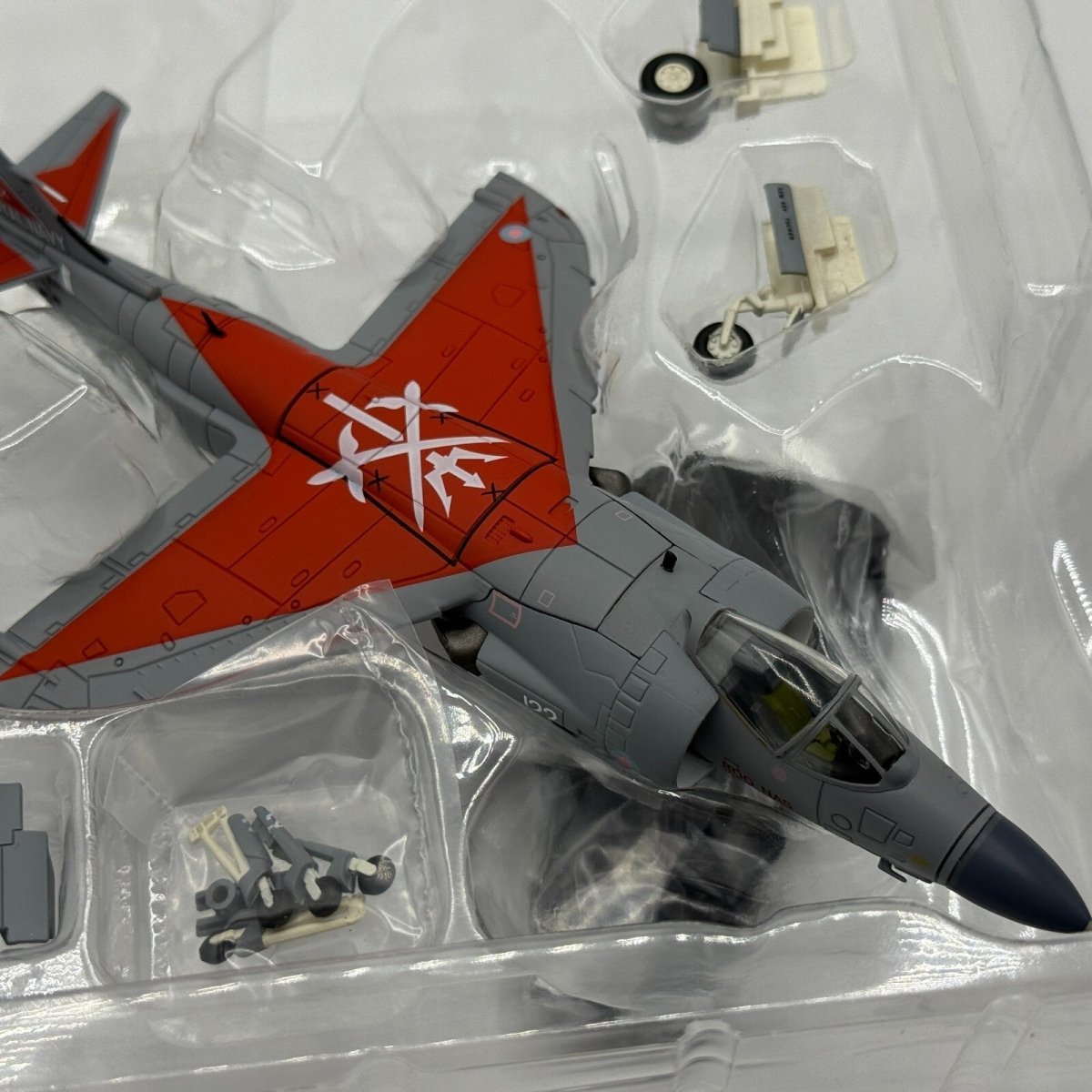 Hobby Master 1:72 Sea Harrier FA.2 ZD613/R - 122 800 Sqn 2004, Diecast HA4101 - Hobby Master