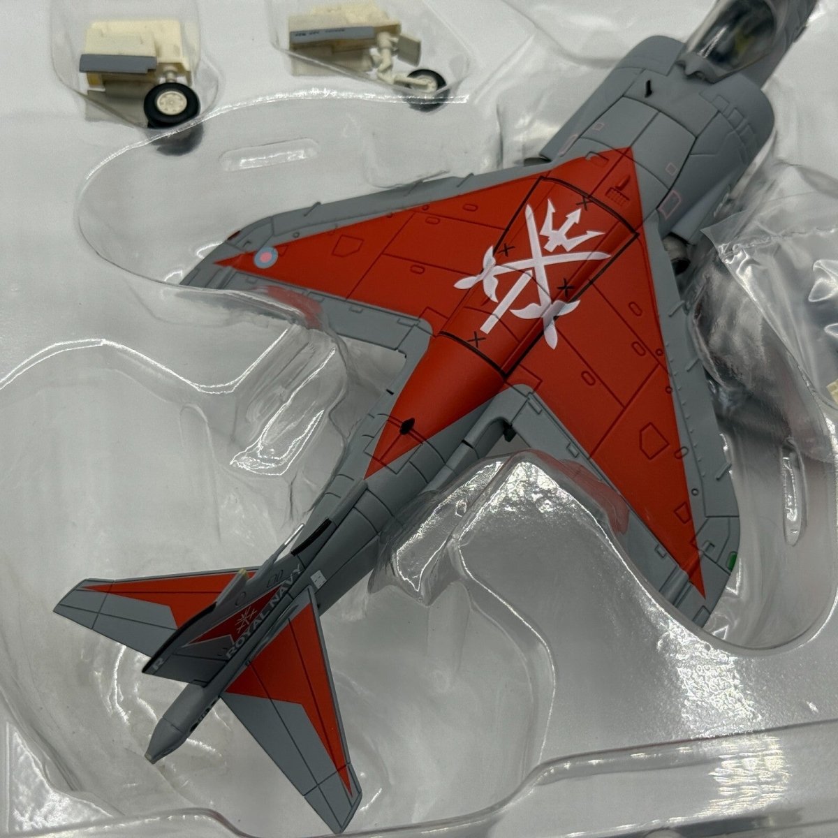 Hobby Master 1:72 Sea Harrier FA.2 ZD613/R - 122 800 Sqn 2004, Diecast HA4101 - Hobby Master