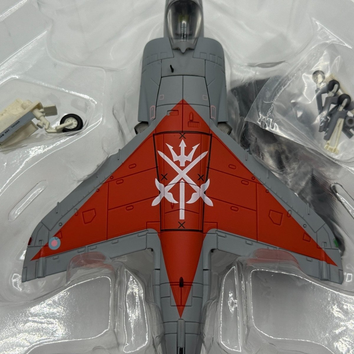 Hobby Master 1:72 Sea Harrier FA.2 ZD613/R - 122 800 Sqn 2004, Diecast HA4101 - Hobby Master