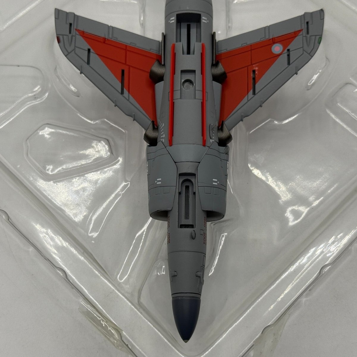 Hobby Master 1:72 Sea Harrier FA.2 ZD613/R - 122 800 Sqn 2004, Diecast HA4101 - Hobby Master