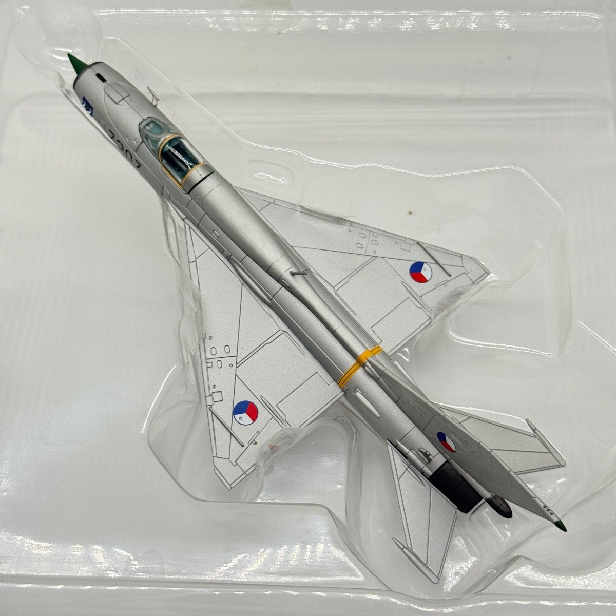 Hobby Master HA0186 1:72 MiG - 21PFM Fishbed Black 7207 Czechoslovakia 1991 - Hobby Master