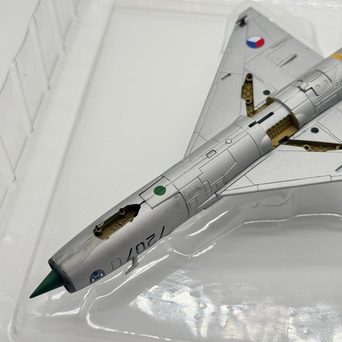 Hobby Master HA0186 1:72 MiG - 21PFM Fishbed Black 7207 Czechoslovakia 1991 - Hobby Master