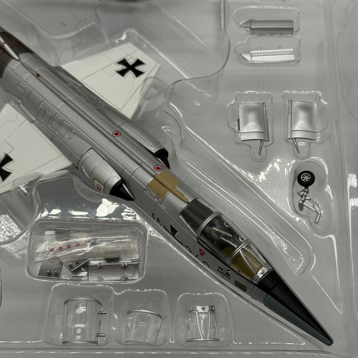 Hobby Master HA1043 1:72 Lockheed F - 104G Starfighter JA+240 JG 71 1965 - Hobby Master