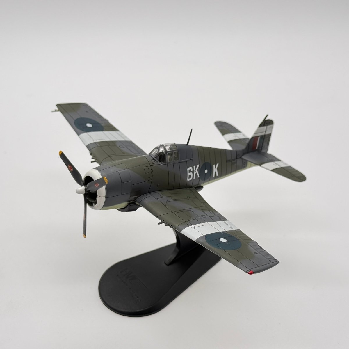 Hobby Master HA1102 1:72 Grumman F6F Hellcat Royal Navy Fleet Air Arm No.804 NAS 1945 - Hobby Master
