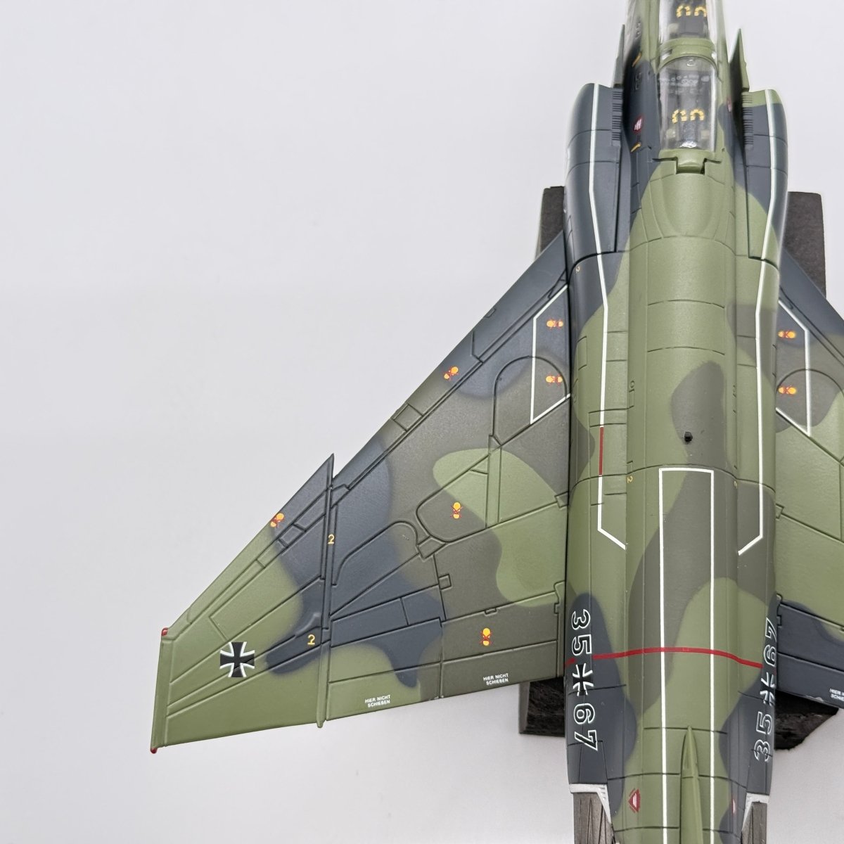 Hobby Master HA19050 1:72 McDonnell Douglas RF-4E Phantom II Luftwaffe AufklG 52 35+67 Leck AB Germany 1992 - Hobby Master
