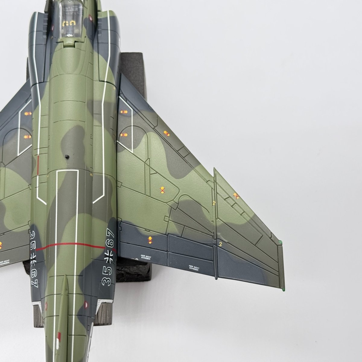 Hobby Master HA19050 1:72 McDonnell Douglas RF-4E Phantom II Luftwaffe AufklG 52 35+67 Leck AB Germany 1992 - Hobby Master