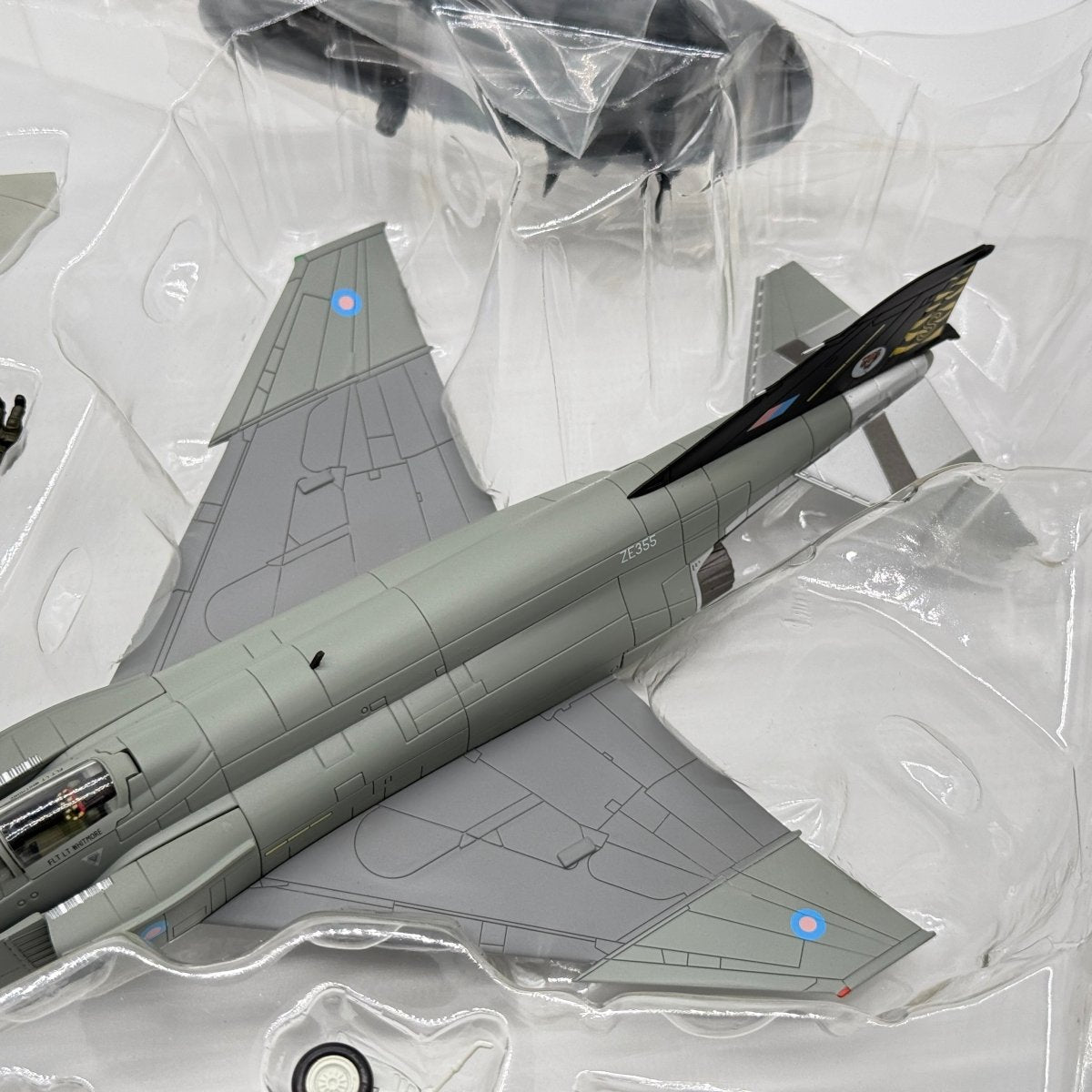 Hobby Master HA1920 1:72 F - 4J Phantom II Tiger Meet - Hobby Master