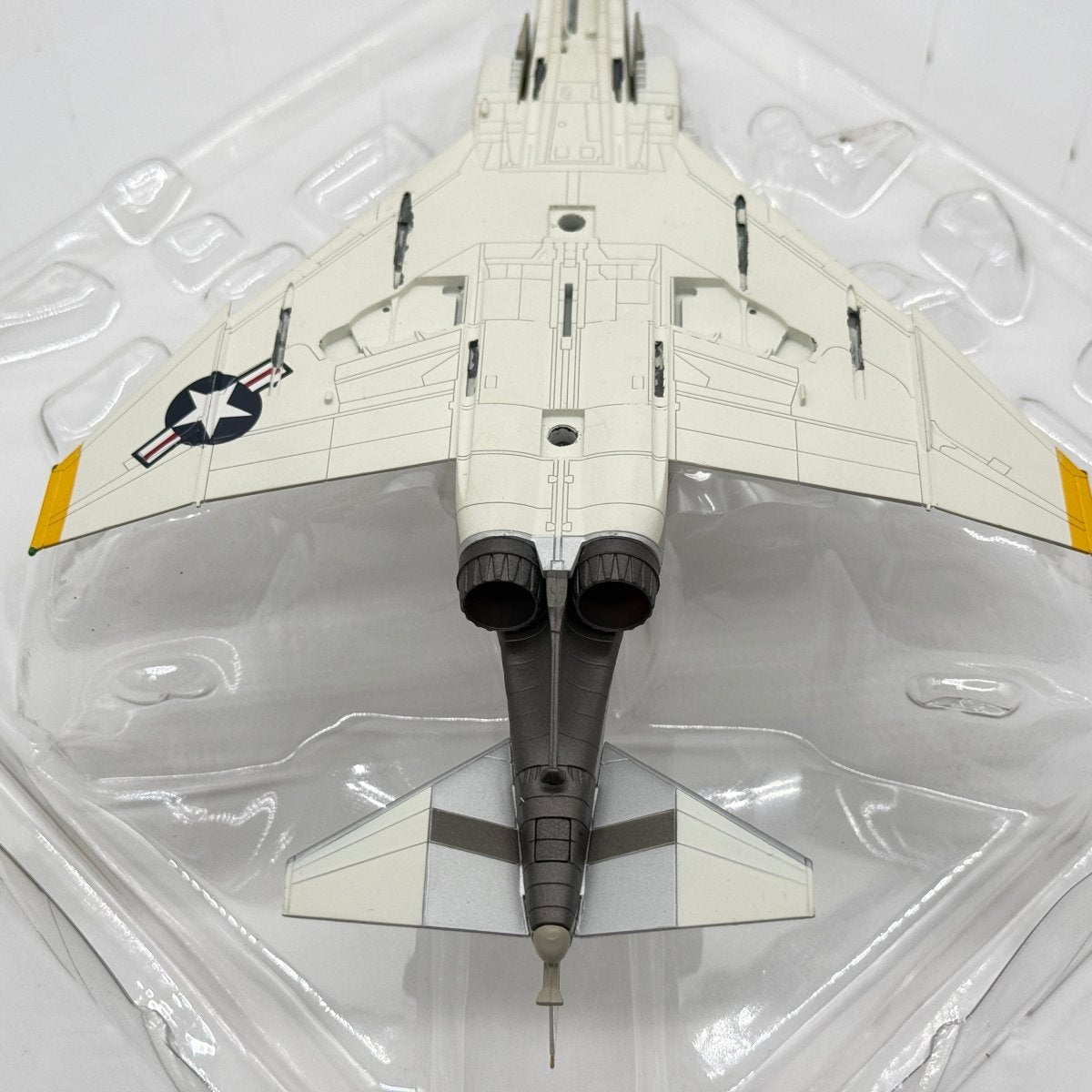 Hobby Master HA1968 1:72 McDonnell Douglas F-4B Phantom II US Navy VF-84 Jolly Rogers AG206 USS Independence Gulf of Tonkin 1965 - Hobby Master