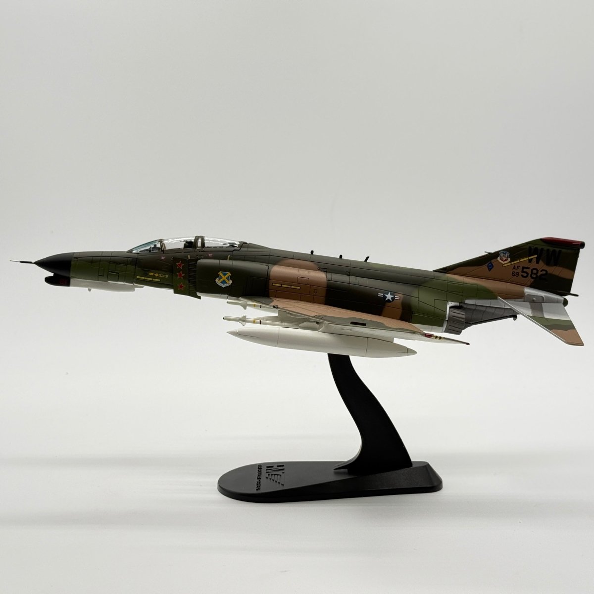 Hobby Master HA1981 1:72 McDonnell Douglas F-4G Wild Weasel USAF 37th TFW 563rd TFS 69-7582 George AFB 1980s - Hobby Master