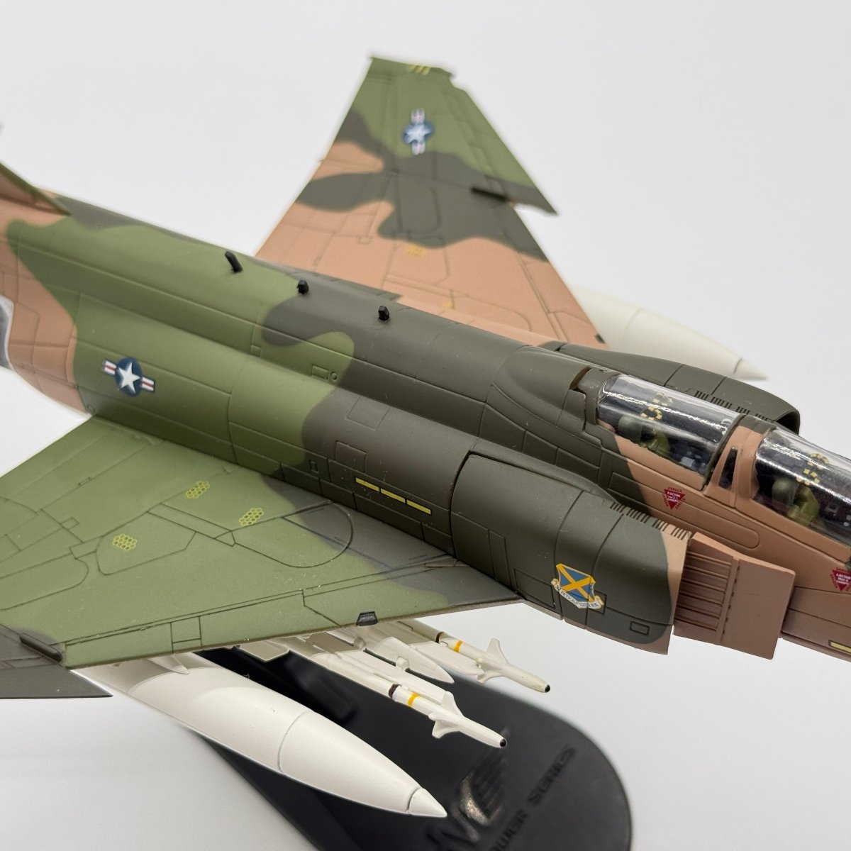 Hobby Master HA1981 1:72 McDonnell Douglas F-4G Wild Weasel USAF 37th TFW 563rd TFS 69-7582 George AFB 1980s - Hobby Master