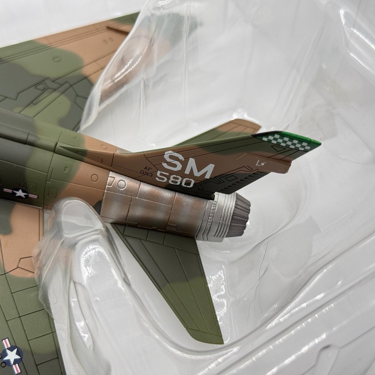 Hobby Master HA2102 1:72 F - 100D Super Sabre Tuy Hoa - Hobby Master