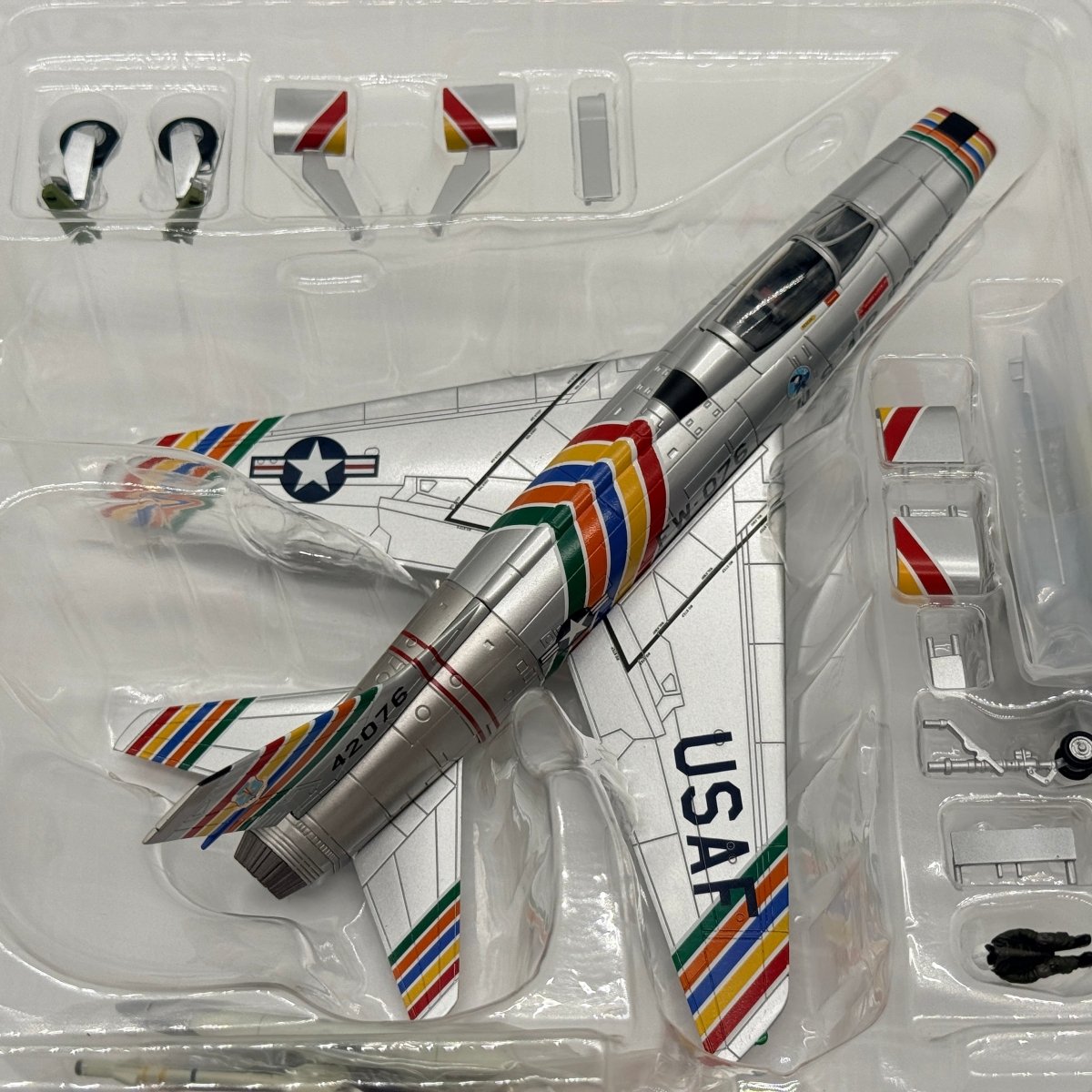 Hobby Master HA2105 1:72 F - 100C Super Sabre 54 - 2076 George Laven Jr - Hobby Master