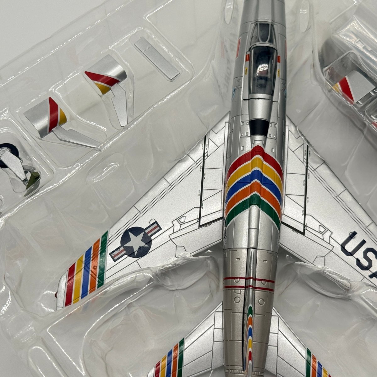 Hobby Master HA2105 1:72 F - 100C Super Sabre 54 - 2076 George Laven Jr - Hobby Master