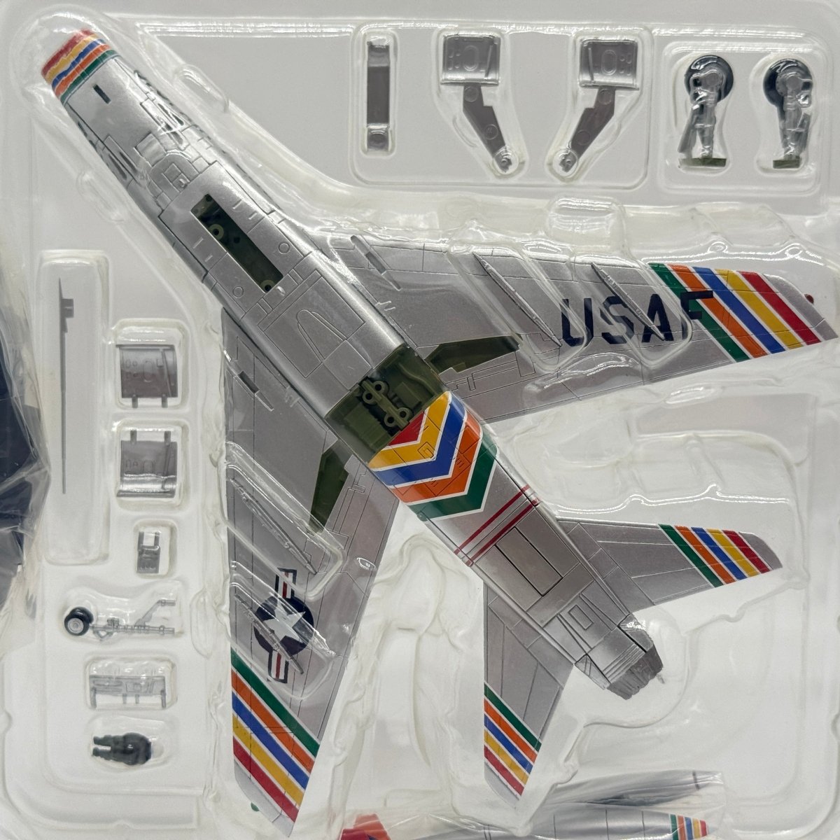 Hobby Master HA2105 1:72 F - 100C Super Sabre 54 - 2076 George Laven Jr - Hobby Master
