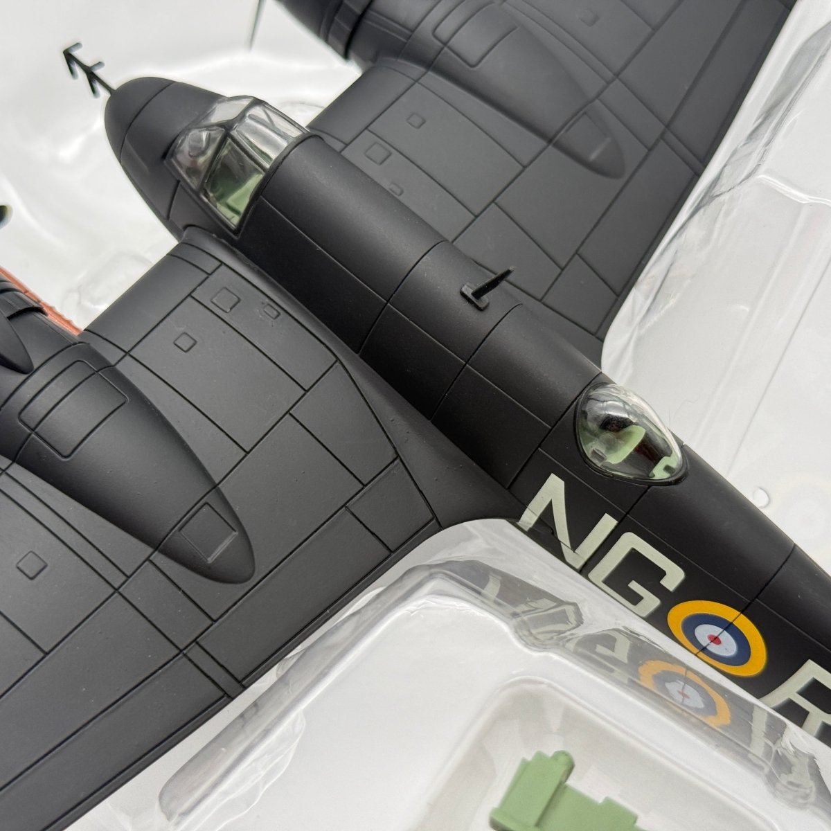 Hobby Master HA2302 1:72 Beaufighter Mk IF R2101 NG-R John Cunningham 1940 - Hobby Master