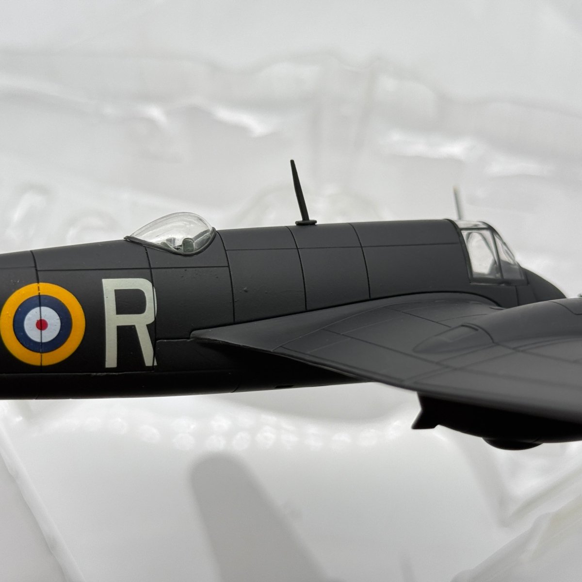 Hobby Master HA2302 1:72 Beaufighter Mk IF R2101 NG-R John Cunningham 1940 - Hobby Master