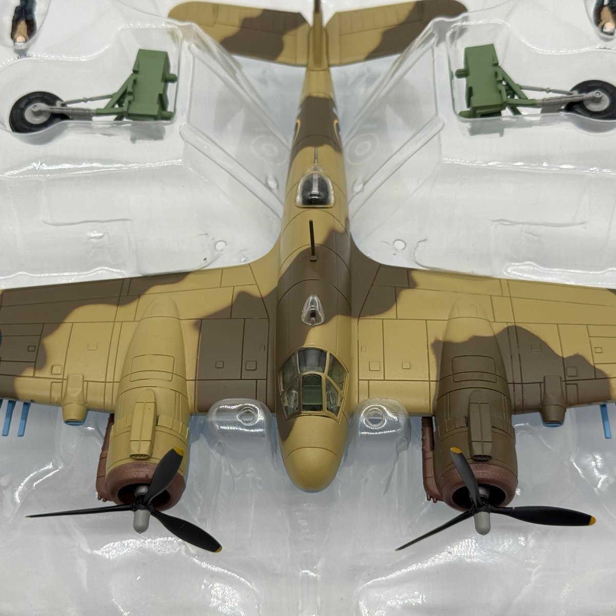 Hobby Master HA2308 1:72 Bristol Beaufighter Mk VI RAF No.272 Sqn Takali Malta 1942 - Hobby Master