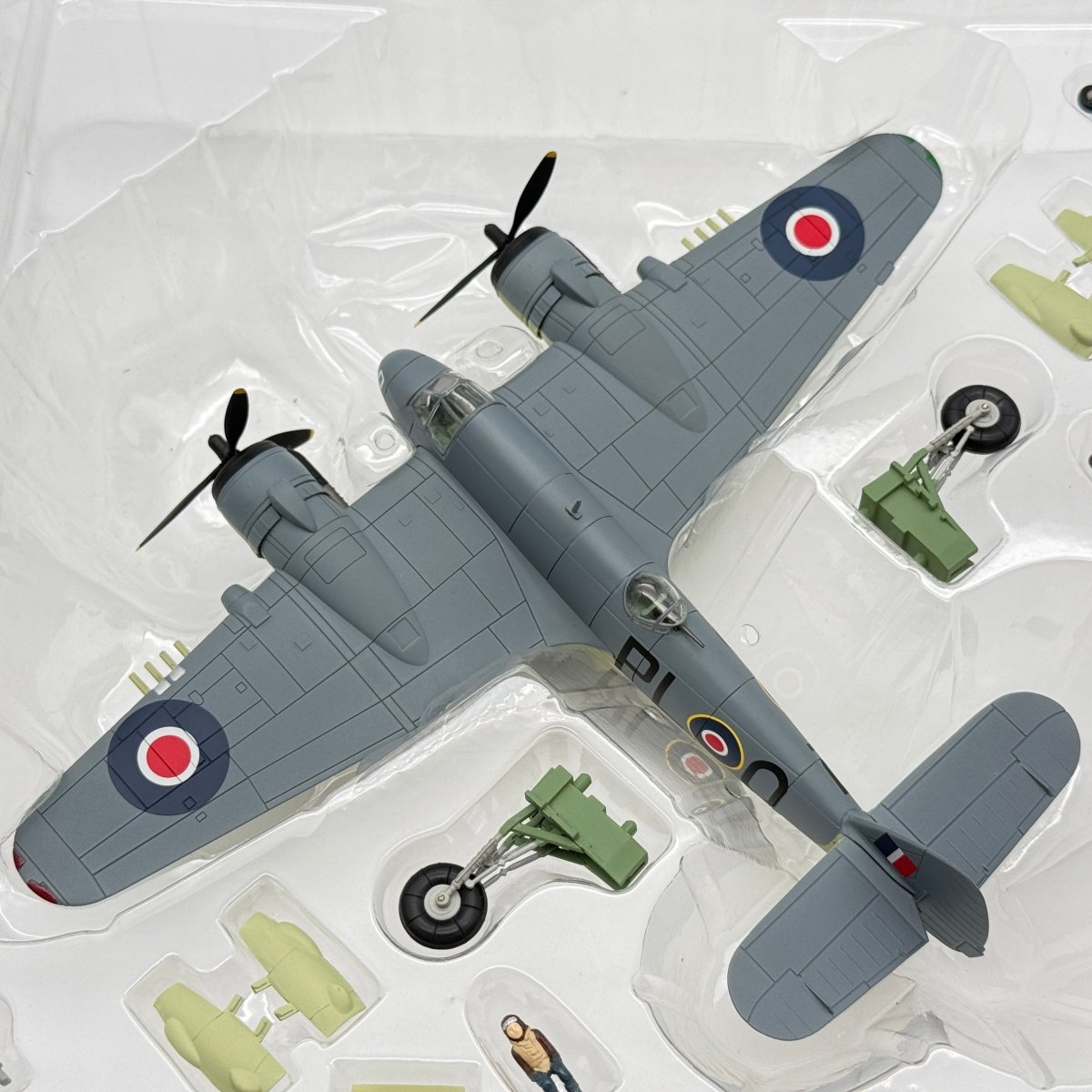 Hobby Master HA2316 1:72 Beaufighter TF.X NE831 PL-O 144 Sqn Banff 1945 - Hobby Master