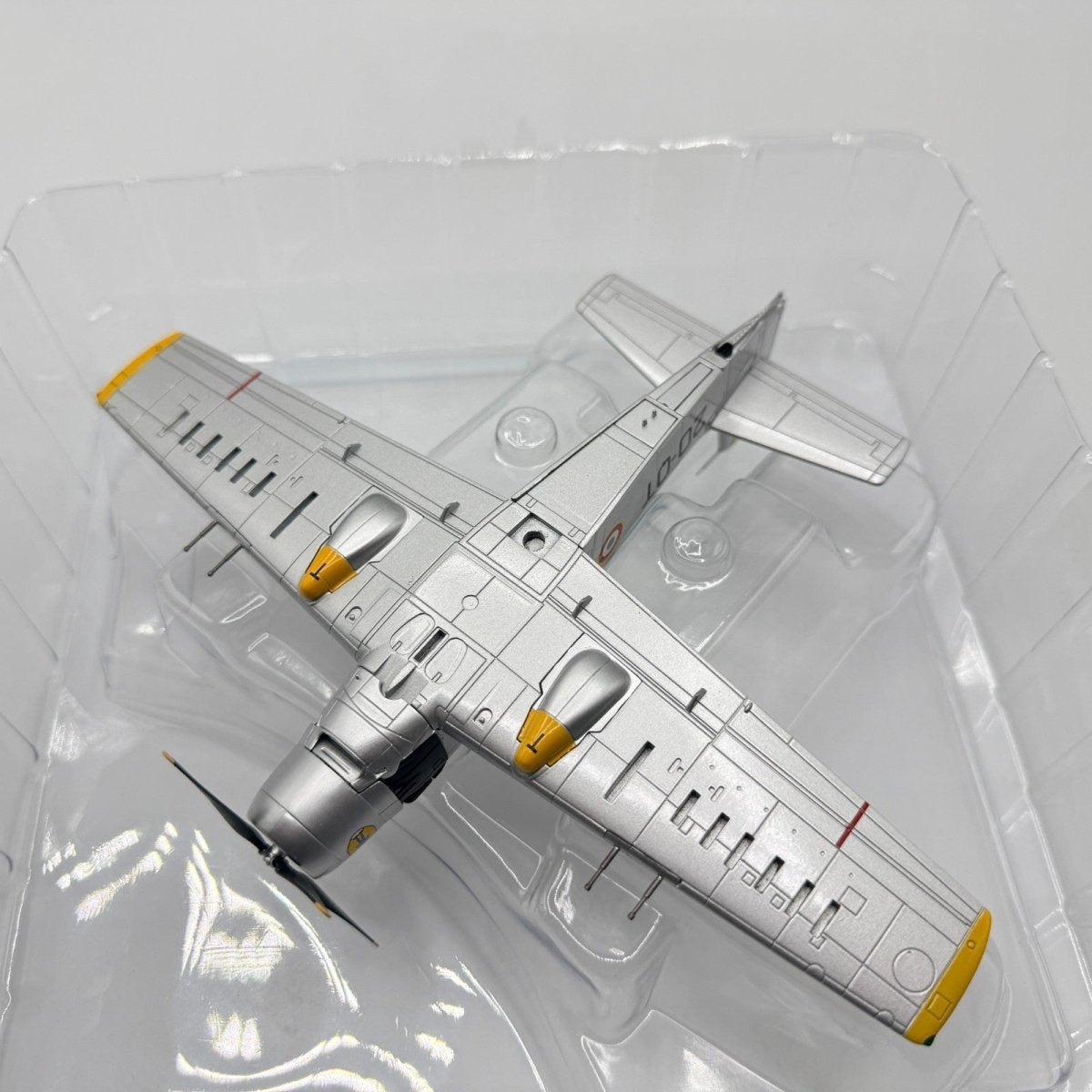 Hobby Master HA2916 1:72 Douglas AD - 4 Skyraider EC 2/20 Ouarsenis Algeria 1960s - Hobby Master