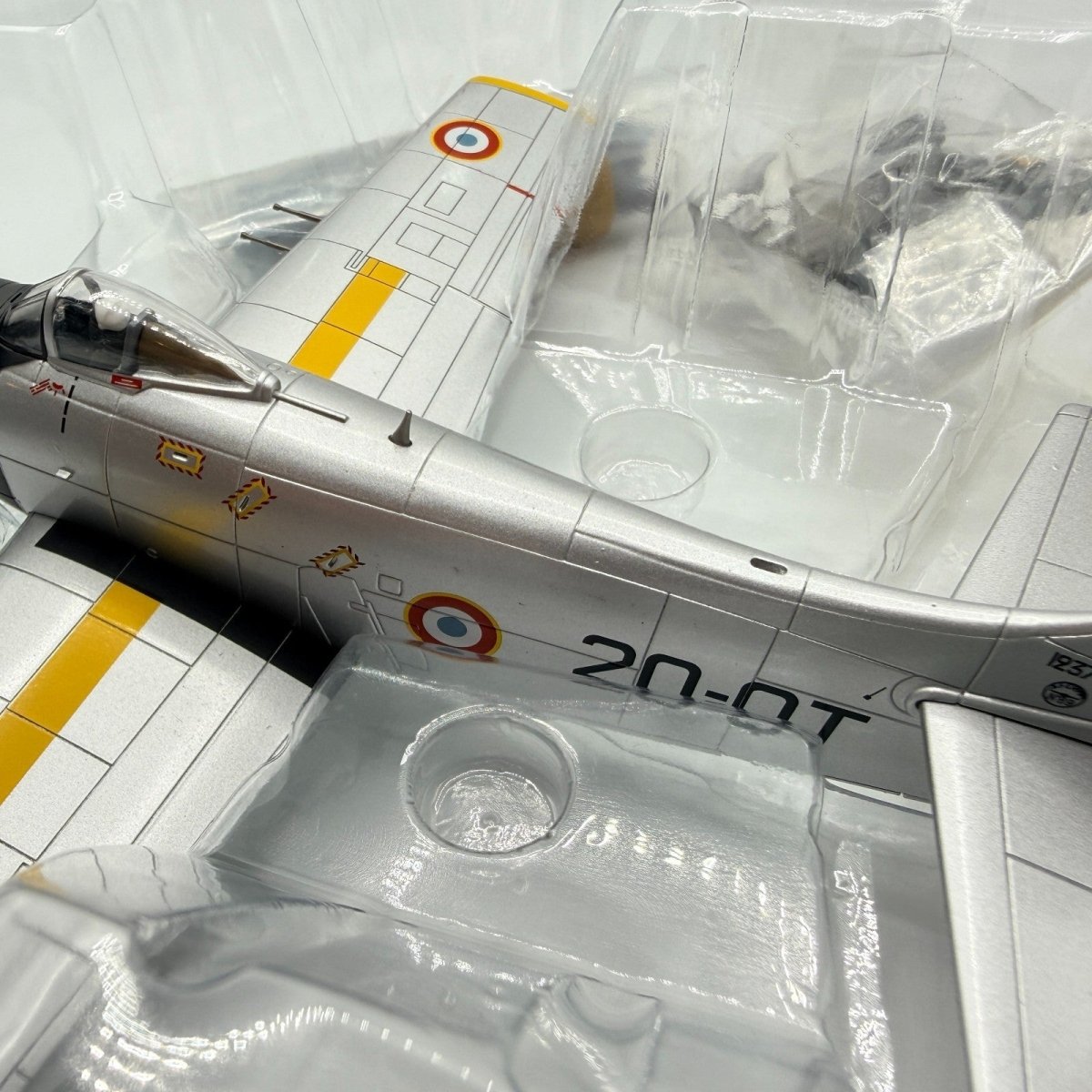 Hobby Master HA2916 1:72 Douglas AD - 4 Skyraider EC 2/20 Ouarsenis Algeria 1960s - Hobby Master