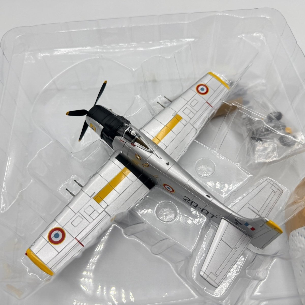 Hobby Master HA2916 1:72 Douglas AD - 4 Skyraider EC 2/20 Ouarsenis Algeria 1960s - Hobby Master
