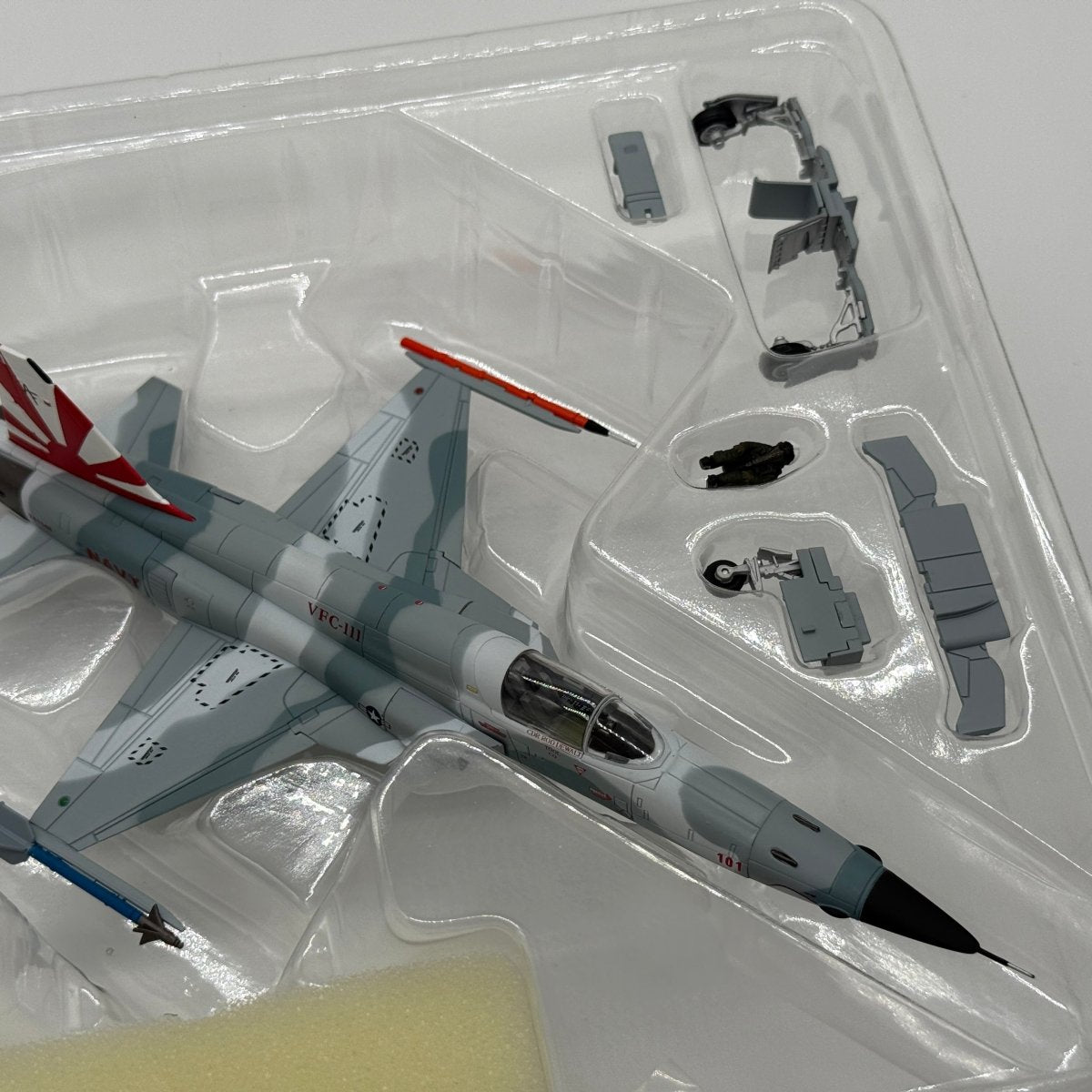 Hobby Master HA3301 1:72 Northrop F-5N Tiger II US Navy VFC-111 Sundowners NAS Key West - Hobby Master