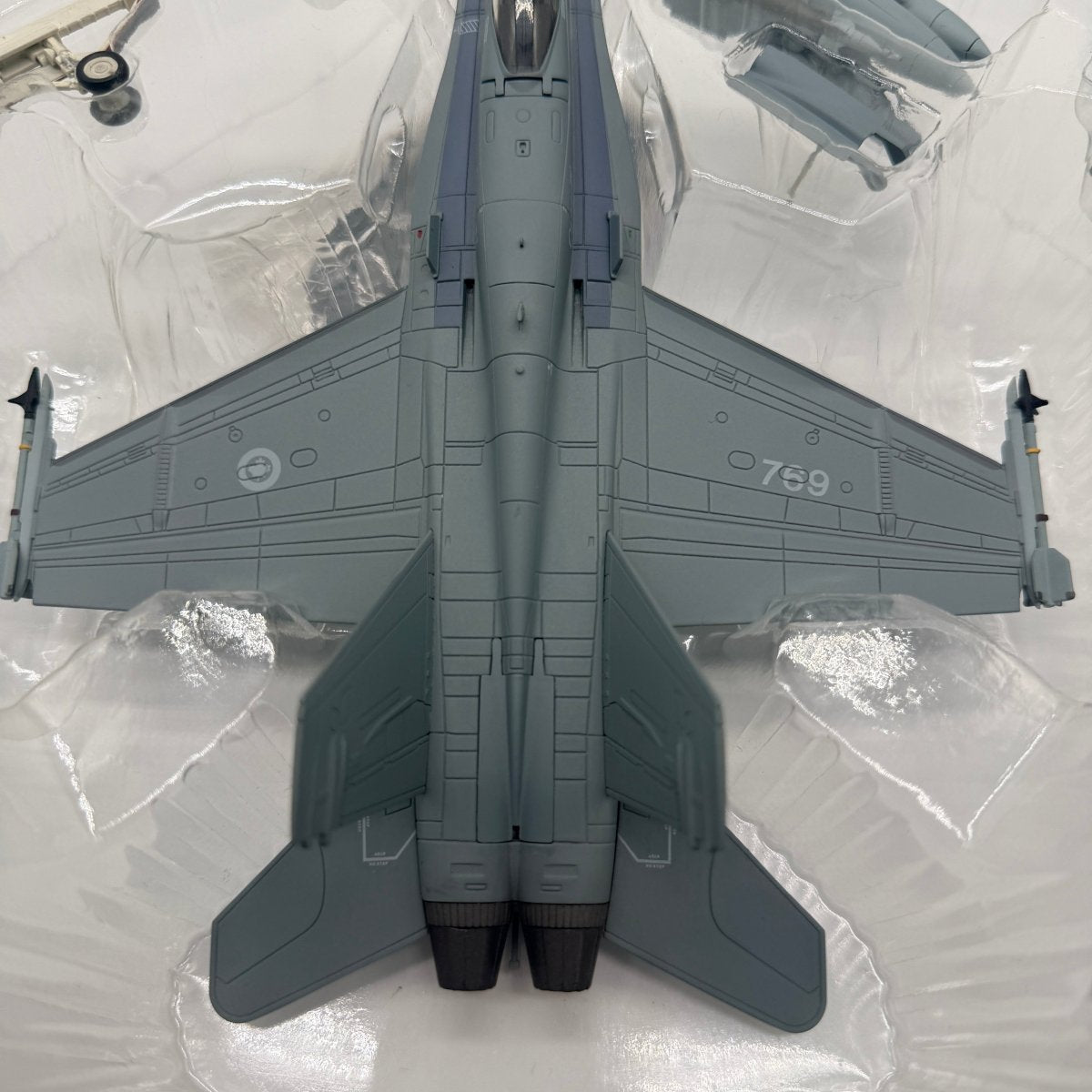 Hobby Master HA3502 1:72 CF - 18 Hornet 188769 425 Sqn No Fly Zone Libya 2011 - Hobby Master