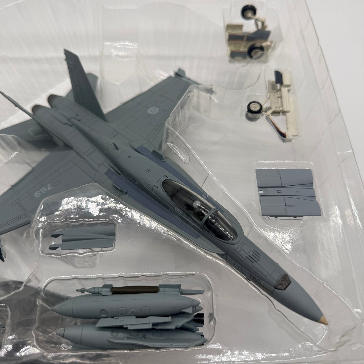 Hobby Master HA3502 1:72 CF - 18 Hornet 188769 425 Sqn No Fly Zone Libya 2011 - Hobby Master