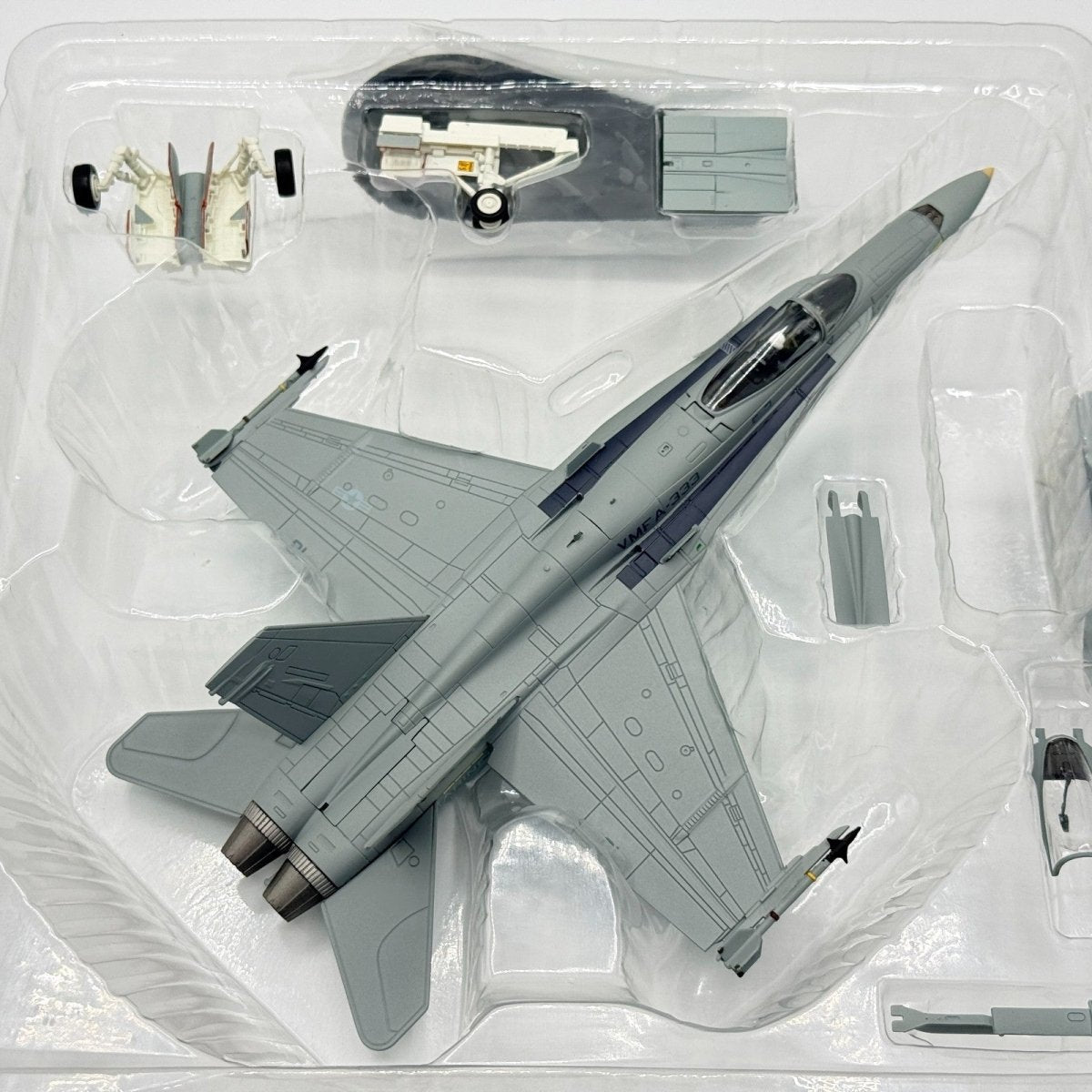 Hobby Master HA3519 1:72 F/A - 18A+ VMFA - 333 Fighting Shamrocks Late 1980s - Hobby Master