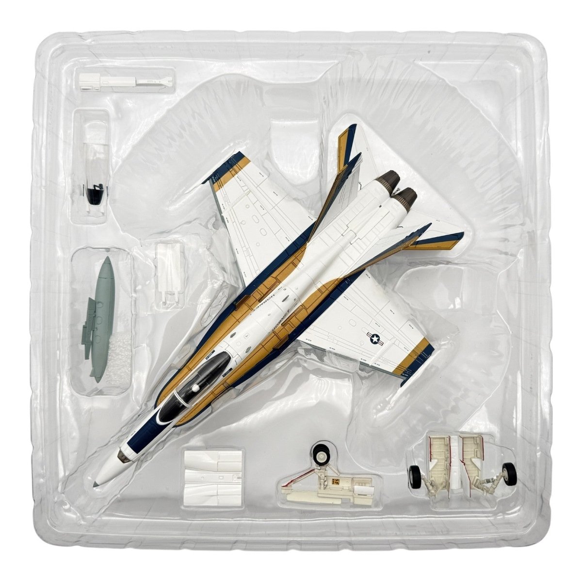 Hobby Master HA3525 1:72 F/A - 18C "30th Anniversary" 164630 San Diego 2008 - 09 - Hobby Master