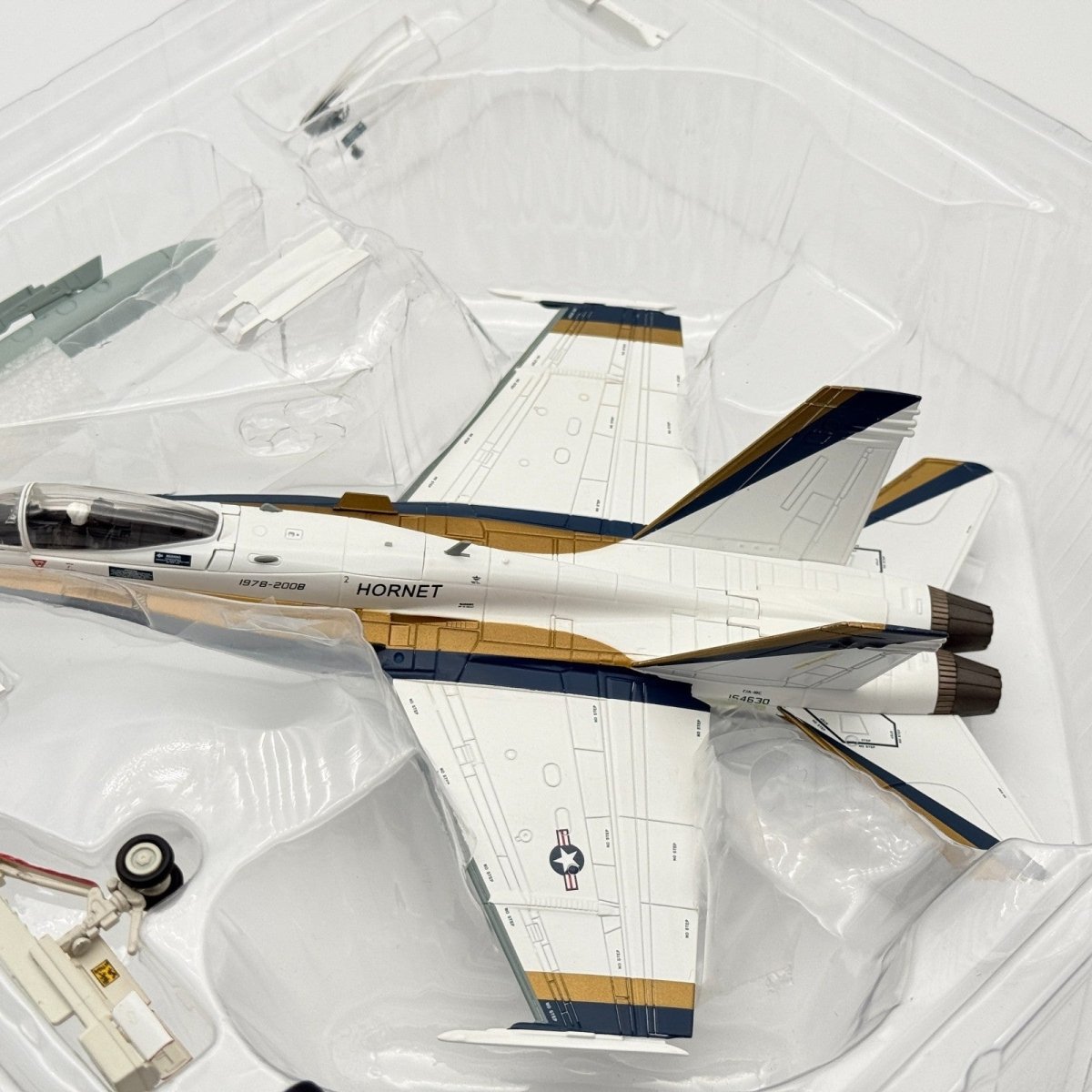 Hobby Master HA3525 1:72 F/A - 18C "30th Anniversary" 164630 San Diego 2008 - 09 - Hobby Master