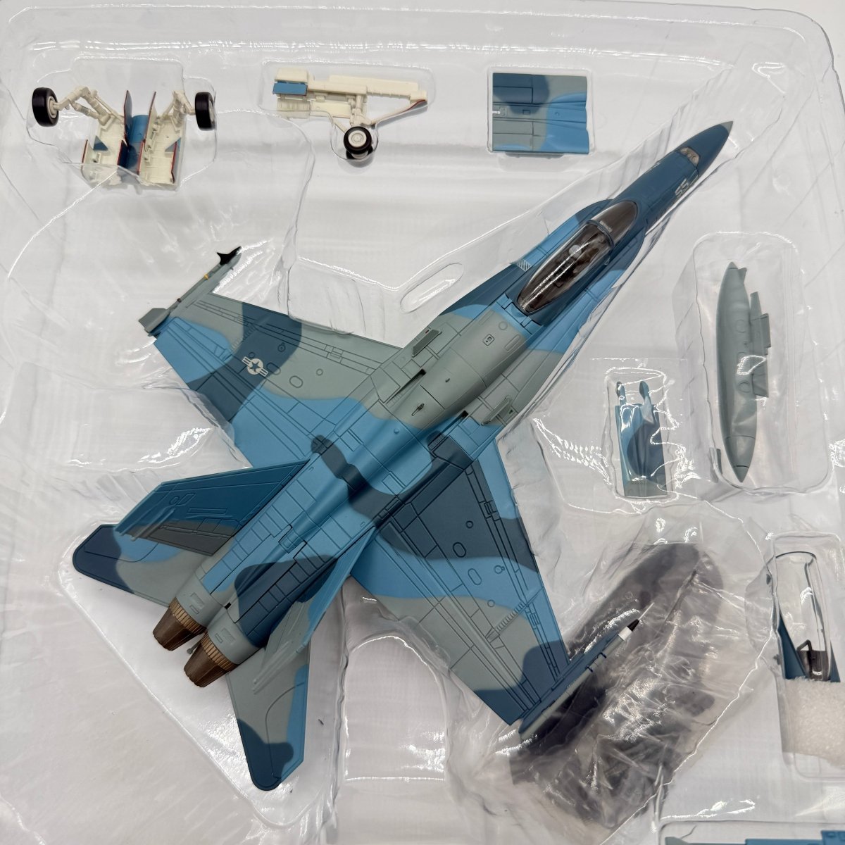 Hobby Master HA3544 1:72 F/A - 18A Hornet NSAWC 55 NAS Fallon 2004 - Hobby Master