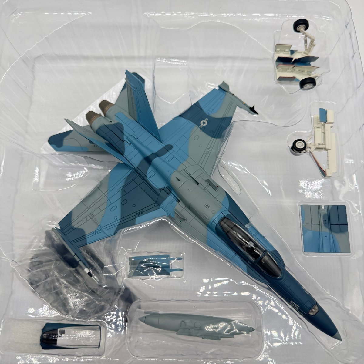 Hobby Master HA3544 1:72 F/A - 18A Hornet NSAWC 55 NAS Fallon 2004 - Hobby Master