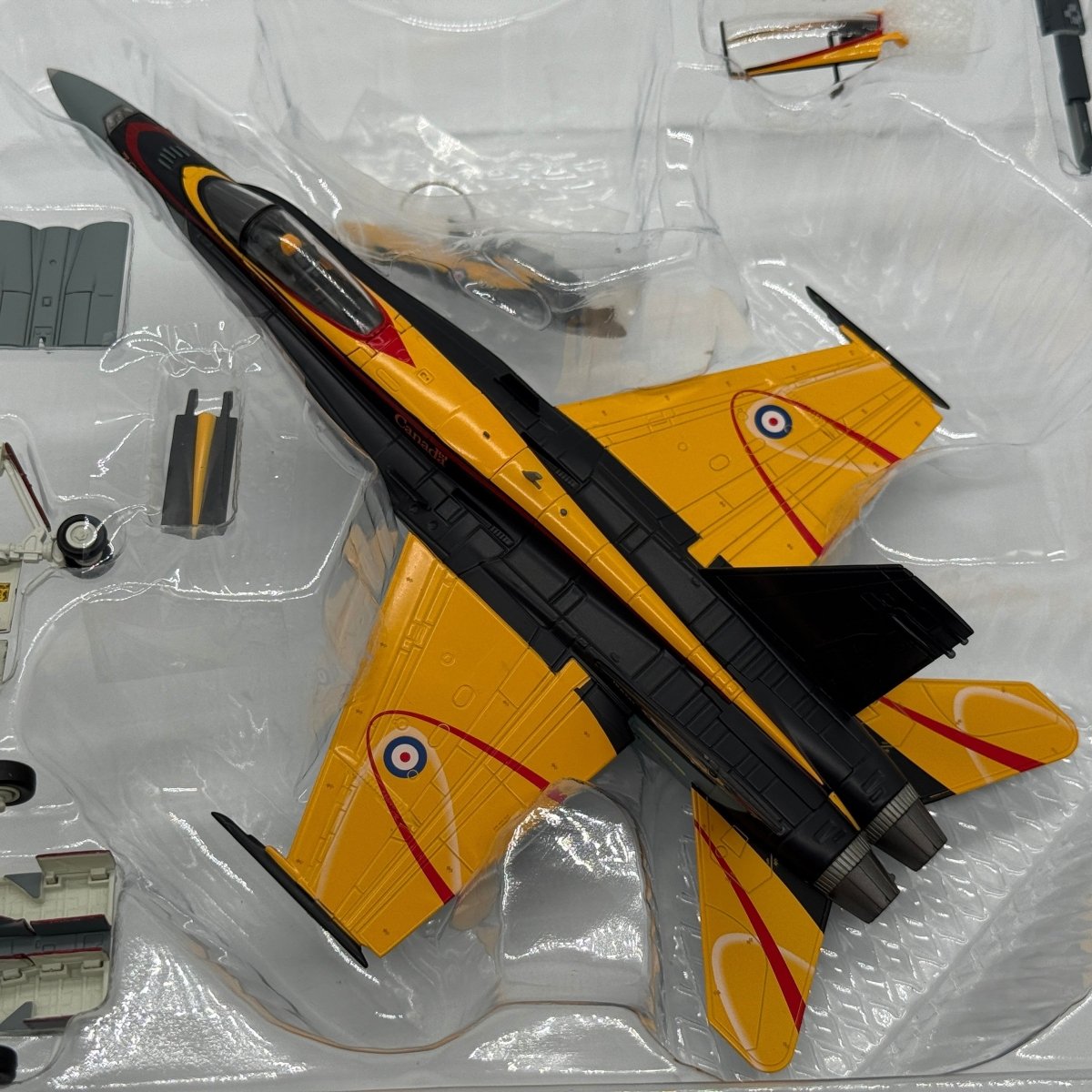 Hobby Master HA3550 1:72 CF-18 Hornet RCAF Demonstration Team 2016 - Hobby Master