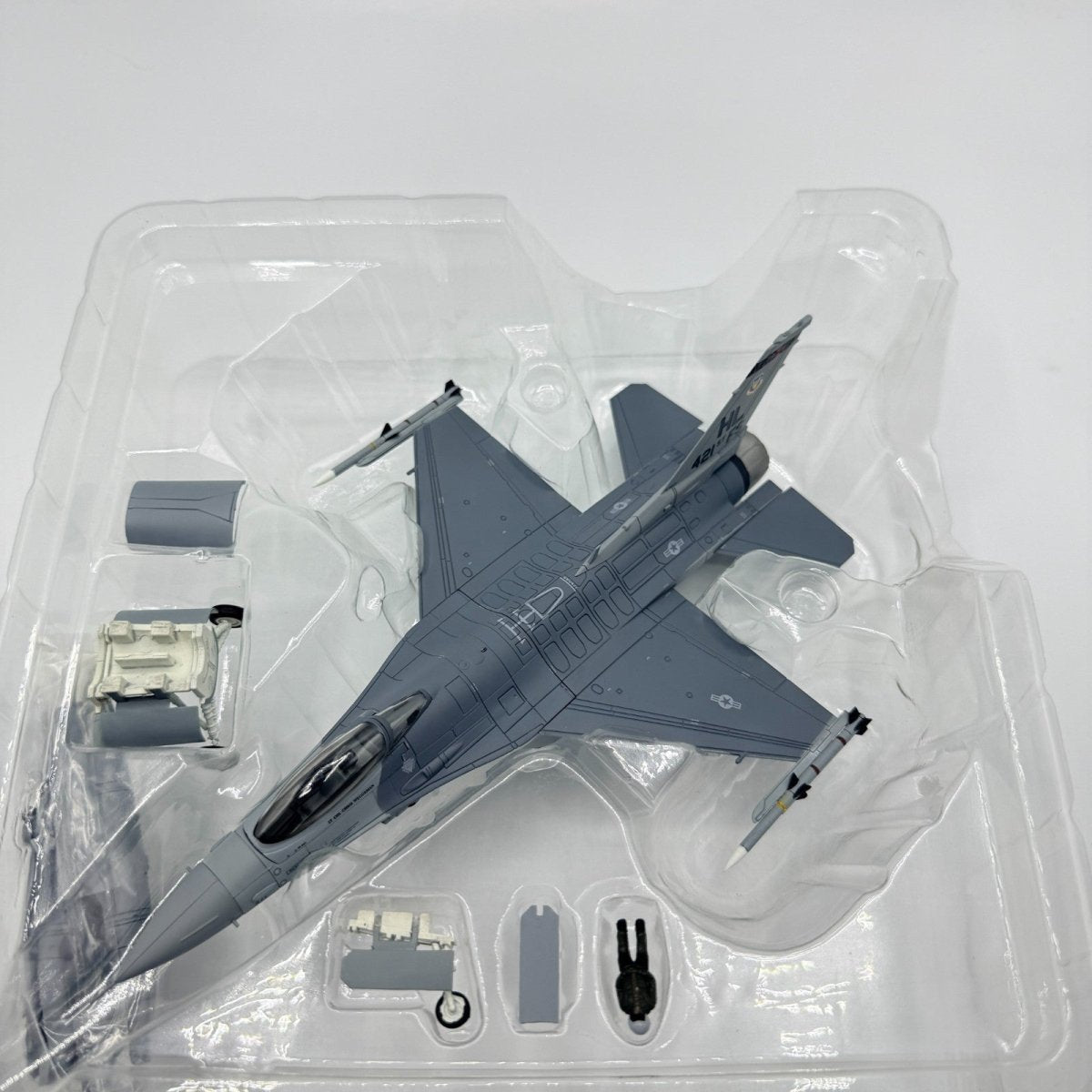 Hobby Master HA3811 1:72 F - 16C Fighting Falcon, 88 - 0471, Black Widows Iraq 2006 - Hobby Master