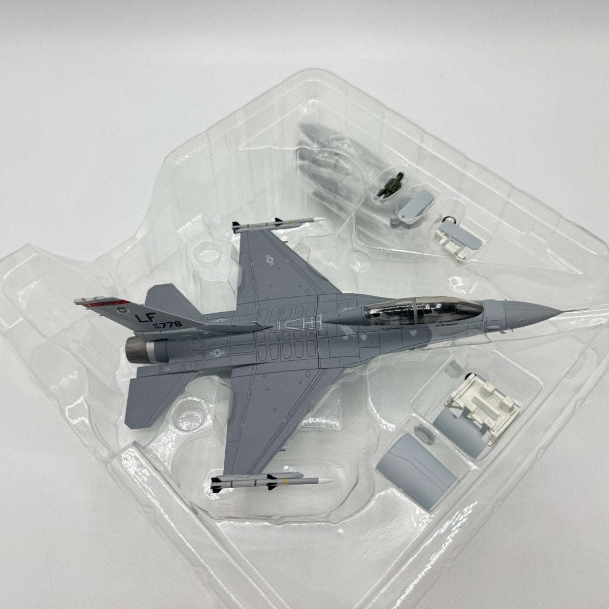 Hobby Master HA3813 1:72 F - 16DG "Foxbat Killer" 90 - 0778, 63rd FS 56th FW 1993 - Hobby Master