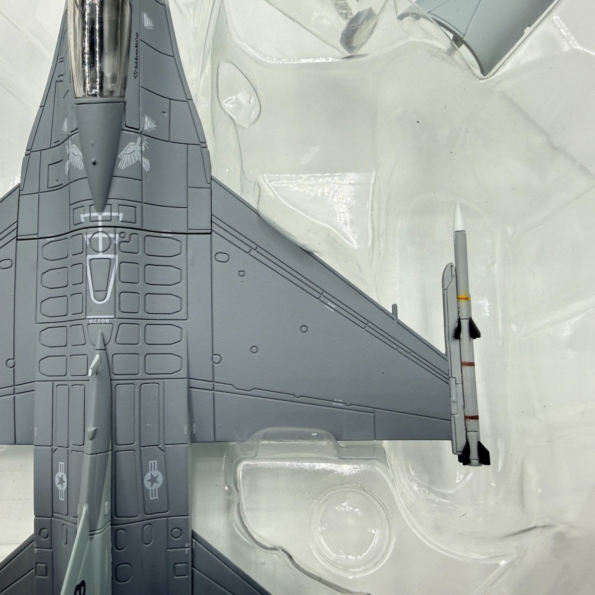 Hobby Master HA3813 1:72 F - 16DG "Foxbat Killer" 90 - 0778, 63rd FS 56th FW 1993 - Hobby Master