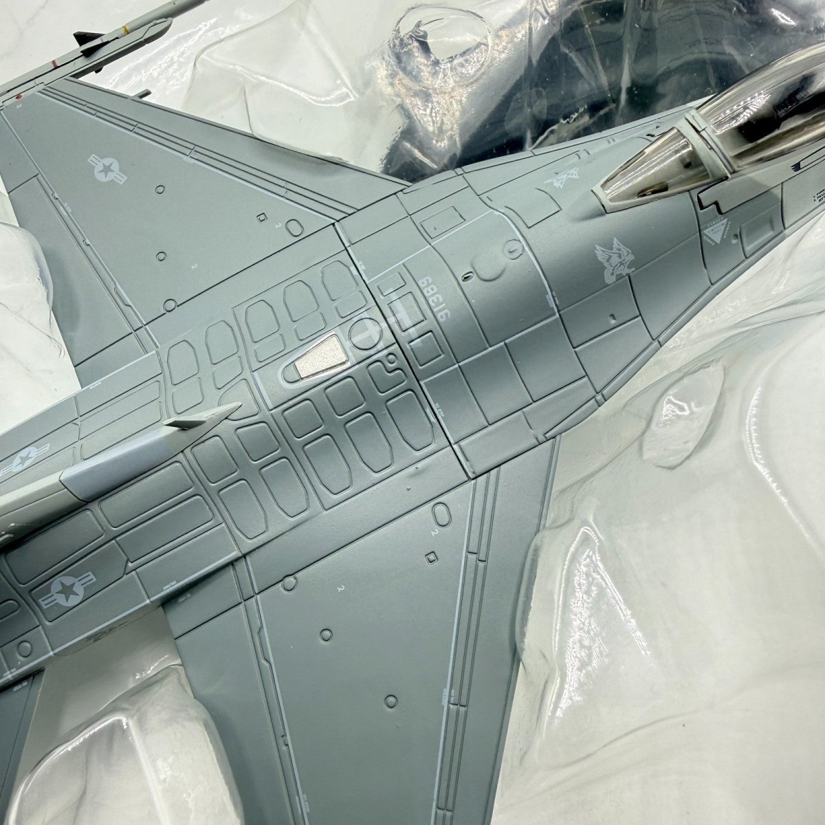 Hobby Master HA3830 1:72 F - 16CJ Fighting Falcon, 91 - 0389 SW, Unified Protector - Hobby Master