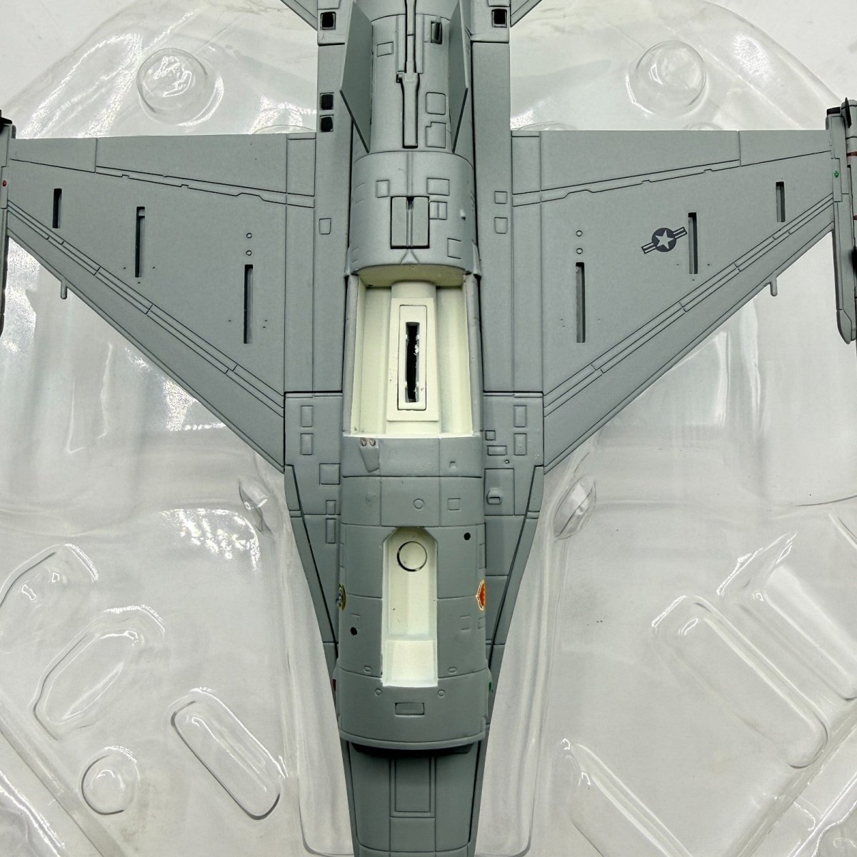 Hobby Master HA3830 1:72 F - 16CJ Fighting Falcon, 91 - 0389 SW, Unified Protector - Hobby Master