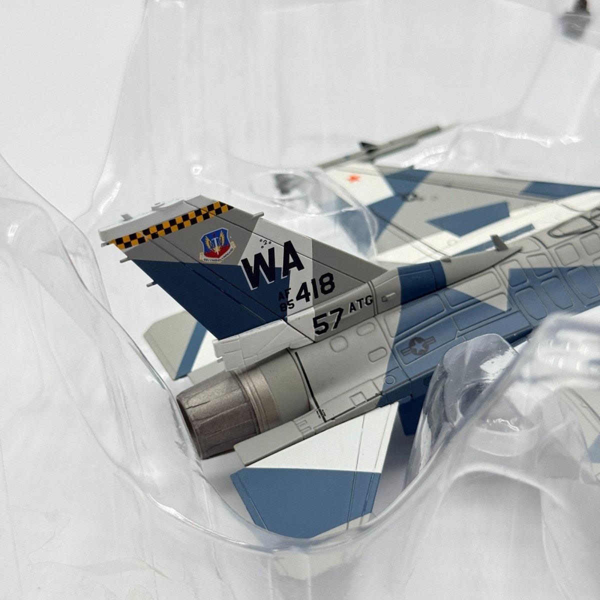 Hobby Master HA3854 1:72 F - 16C Blk 25 Splinter, 85 - 0418 WA, 64th Aggressor 2016 - Hobby Master