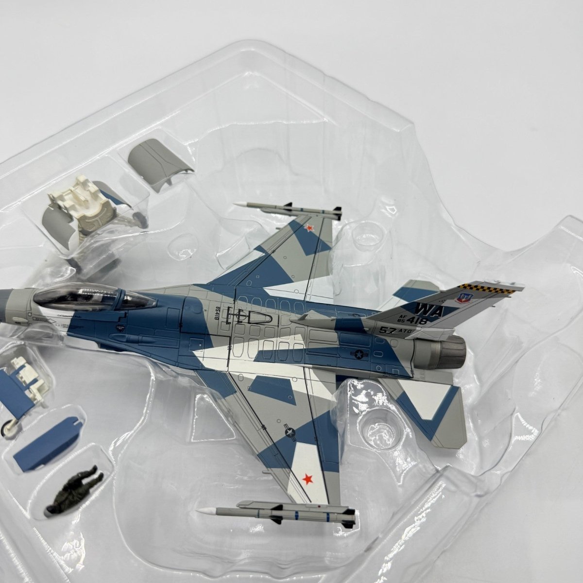 Hobby Master HA3854 1:72 F - 16C Blk 25 Splinter, 85 - 0418 WA, 64th Aggressor 2016 - Hobby Master
