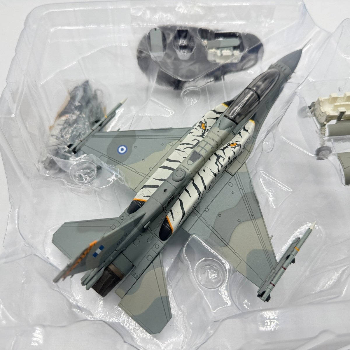 Hobby Master HA3865 1:72 F - 16D Falcon 335 Sqn Hellenic AF NATO "2018 Tiger Meet" - Hobby Master