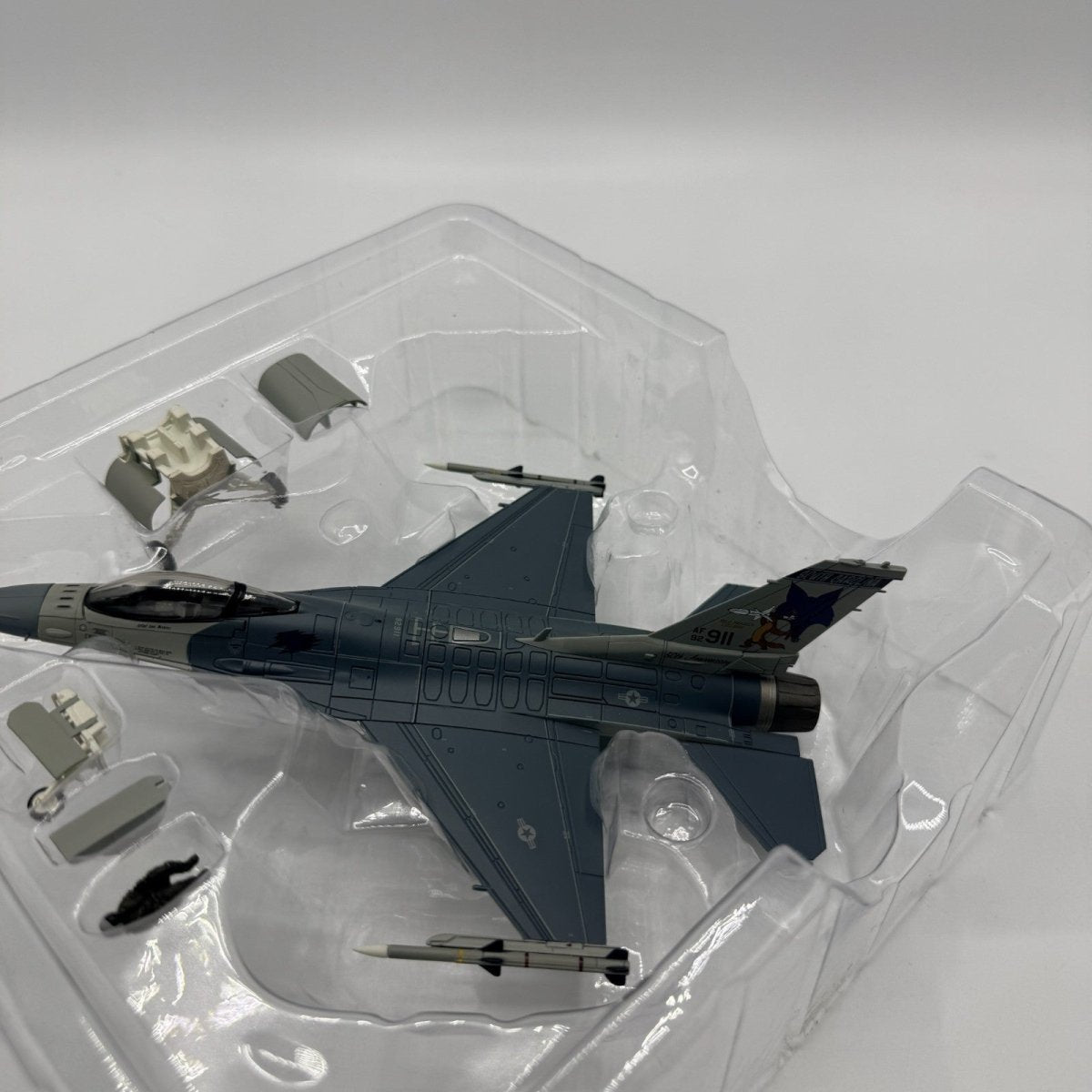 Hobby Master HA3869 1:72 F - 16C Block 52, 92 - 3911, 157th FS, SC ANG McEntire - Hobby Master