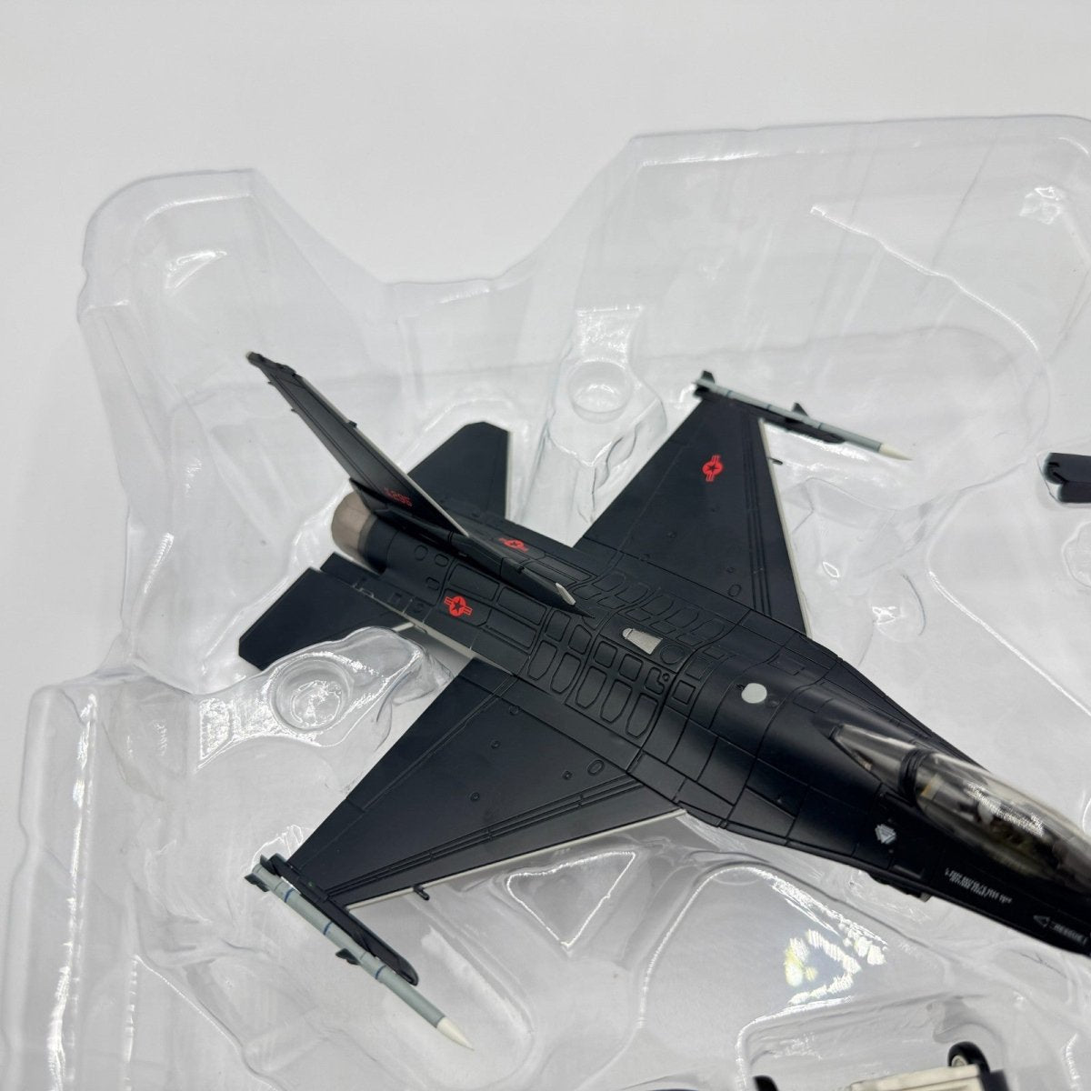 Hobby Master HA3872 1:72 F - 16C Fighting Falcon 18th Aggressor Sqn Alaska 2017 - Hobby Master