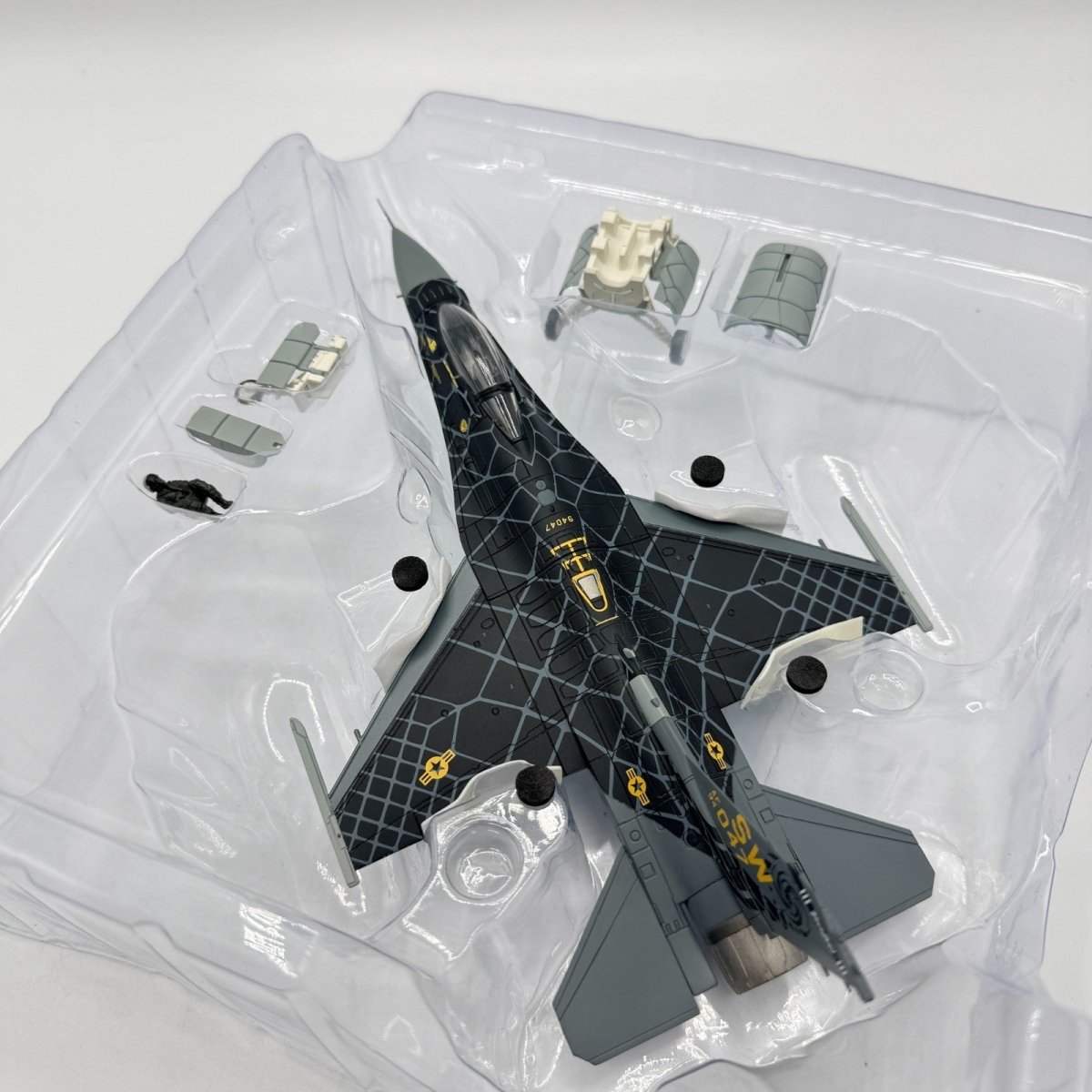 Hobby Master HA3883 1:72 F - 16C Venom Scheme, 64 - 0047, USAF Demo Team 2020 - Hobby Master