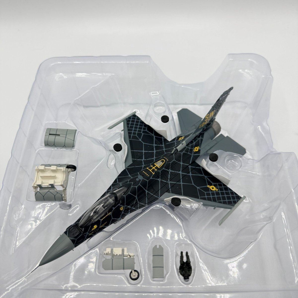 Hobby Master HA3883 1:72 F - 16C Venom Scheme, 64 - 0047, USAF Demo Team 2020 - Hobby Master