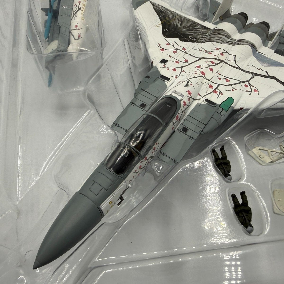 Hobby Master HA4514 1:72 F - 15J "Mount Fuji" JASDF 50th Anniversary Scheme 2004 - Hobby Master